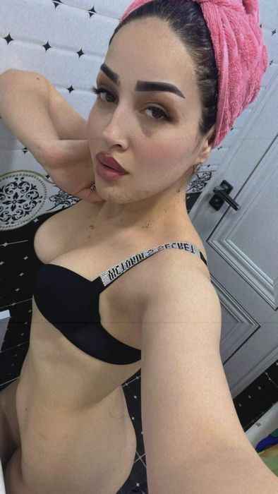 Девушка по вызову на район: Без анкет — свобода выбора и интересные возможности Девушка по вызову на район: Без анкет — свобода выбора и интересные возможности